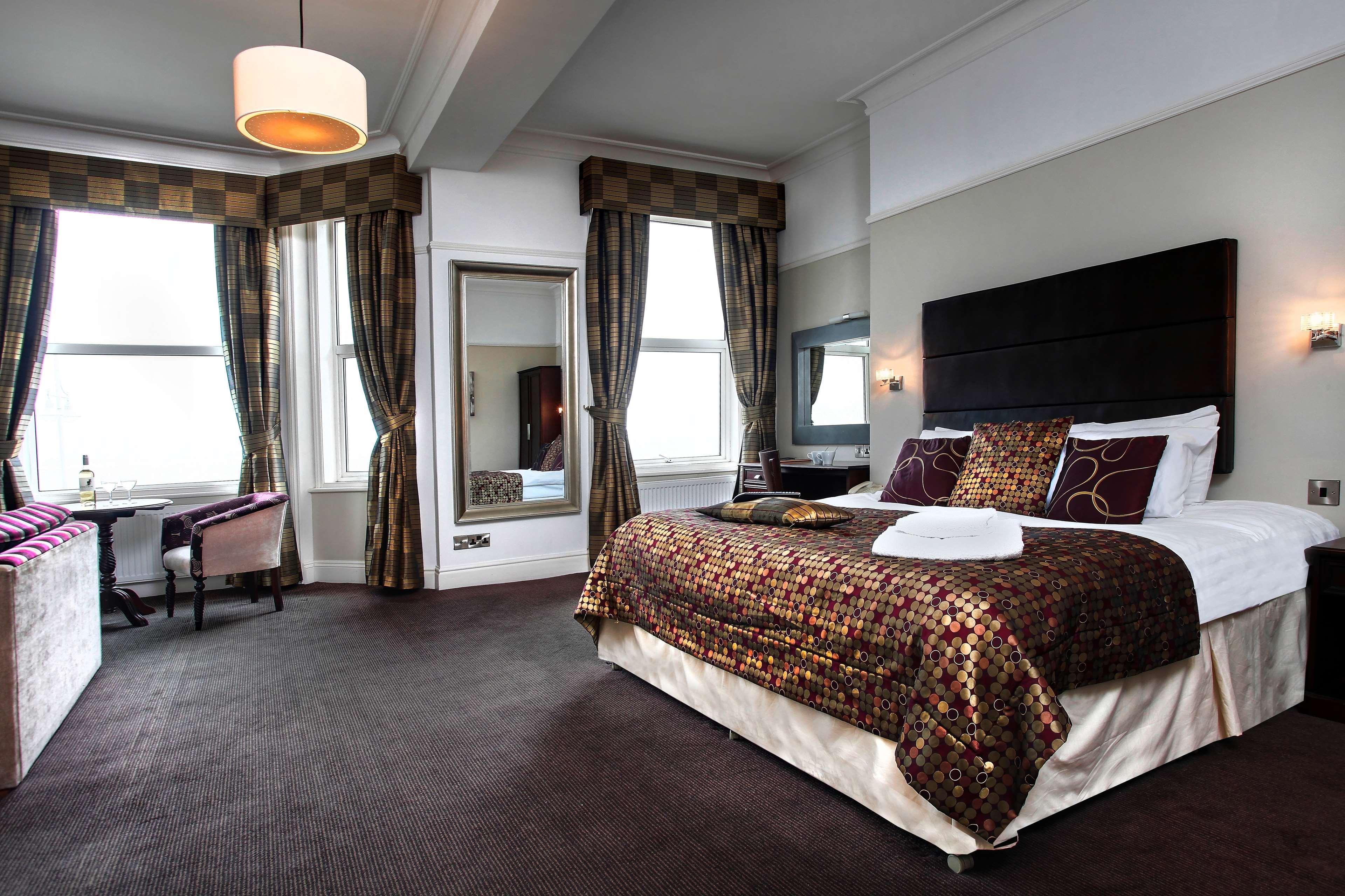 Отель Western Hatfield 4*