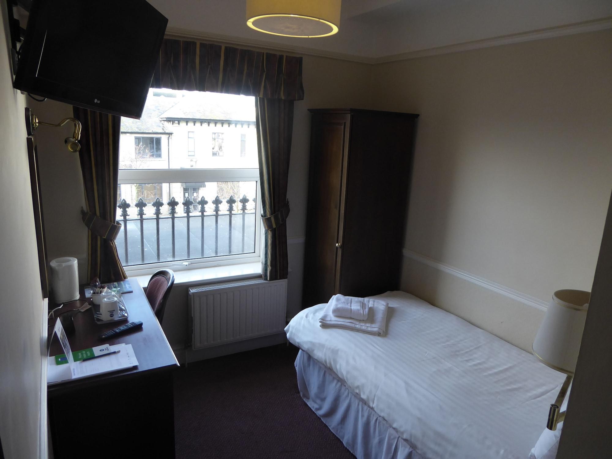 Western Hatfield Hotel 4*